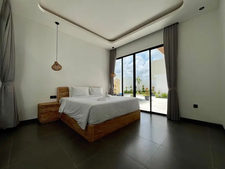Villa nueva amueblada de 2 dormitorios con piscina y vistas a los arrozales desde la azotea en Munggu, foto 6