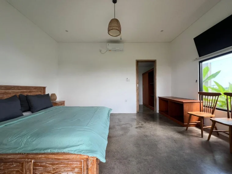 Villa amueblada de 2 dormitorios con piscina, terraza en la azotea y vistas a los arrozales en Cemagi, foto 8