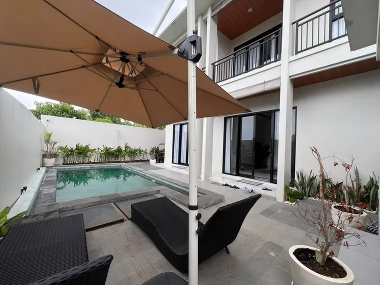 Villa amueblada de 3 dormitorios con piscina y vistas a los arrozales en Babakan, Canggu, foto 21
