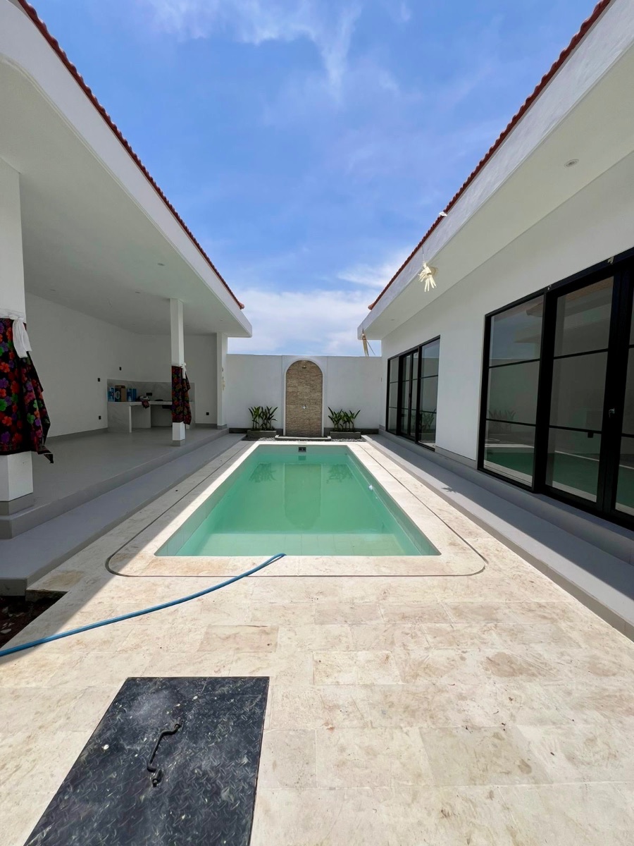 Vila Kolam Renang 2 Kamar Tidur Gaya Mediterania Baru di Umalas (Bumbak), foto 1
