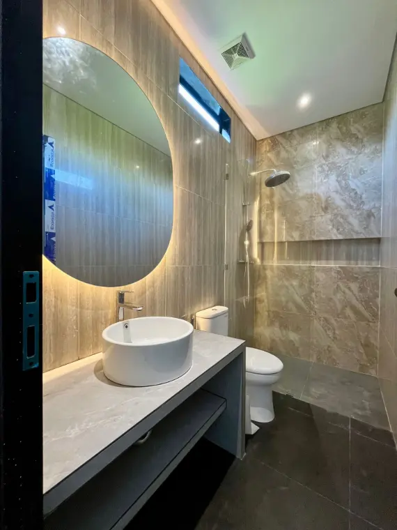 Vila Modern 3 Kamar Tidur yang Luas dengan Teras Atap Besar di Tumbak Bayuh, Pererenan, foto 5