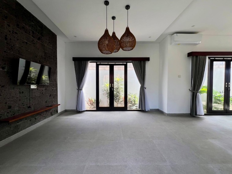 Lokasi Prima di Seseh – Vila 2 Kamar Tidur Semi-Furnished dengan Kolam Renang, 500 m ke Pantai, foto 3
