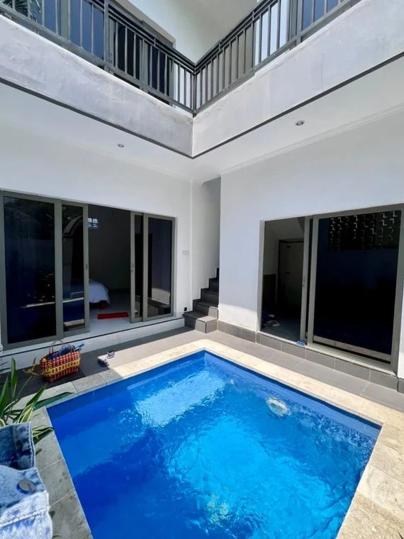 Vila Kolam Renang 2 Kamar Tidur Semi-Furnished dengan Dua Area Living di Babakan, Canggu, foto 2