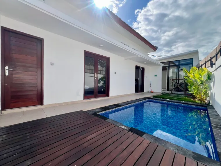 Brand New Furnished 2-Bedroom Pool Villa in Umalas (Bumbak), 200 m to CCS, Umalas