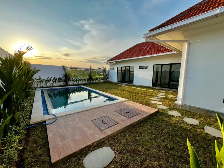 Brand New 2-Bedroom Pool Villa in Berawa with Sunset Rice Field Views, photo 2