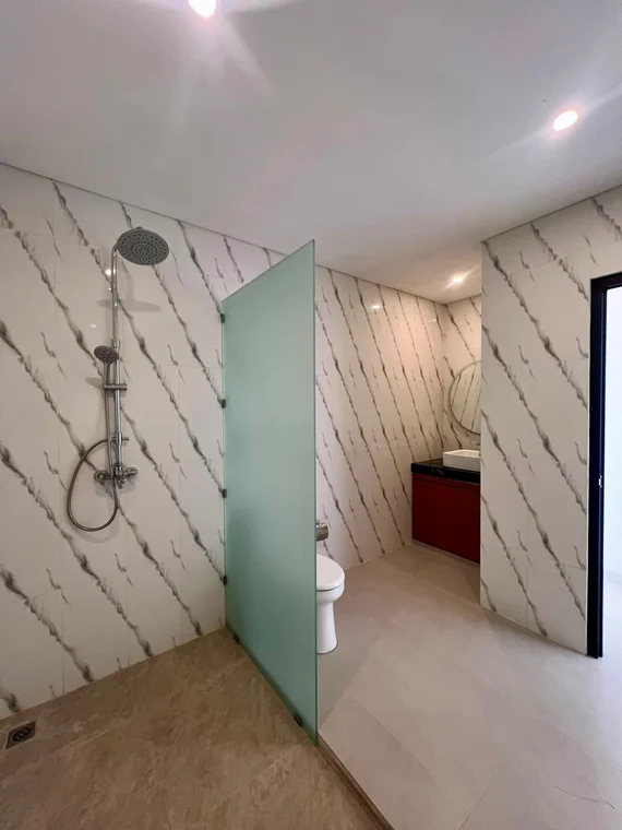 Villa nueva de 2 dormitorios con piscina en el centro de Umalas (Bumbak), foto 13