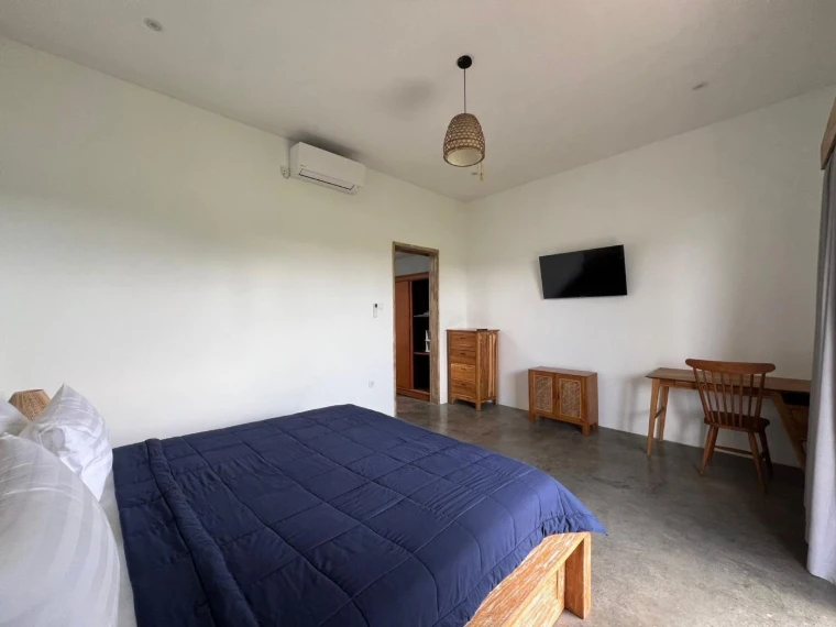 Villa amueblada de 2 dormitorios con piscina, terraza en la azotea y vistas a los arrozales en Cemagi, foto 12