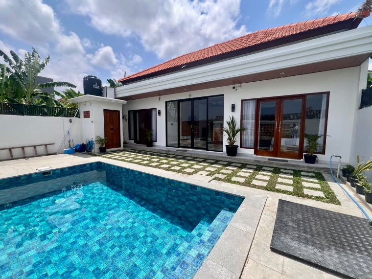 Furnished 2-Bedroom Pool Villa in Buwit, Buwit