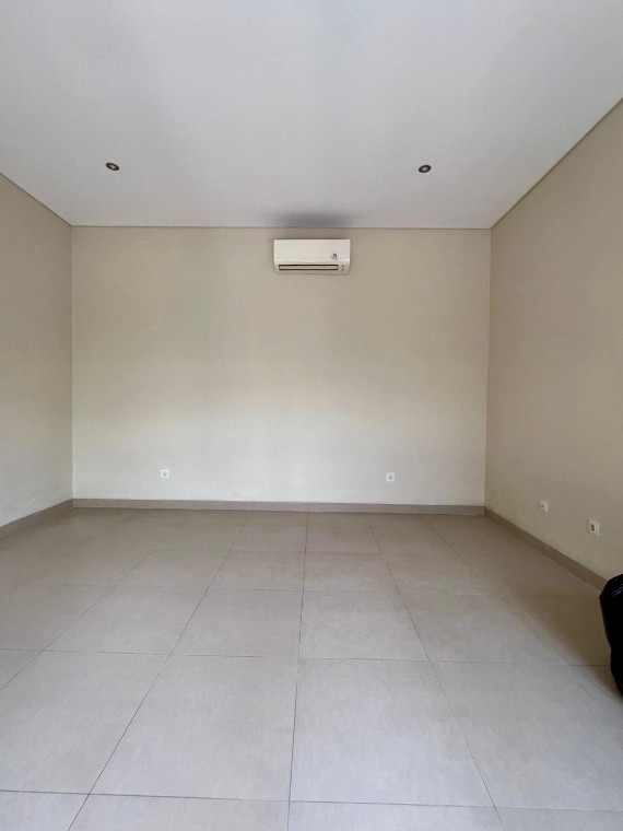 Vila Kolam Renang 2 Kamar Tidur dengan Teras Rooftop di Umalas, Dekat dengan CCS, foto 5
