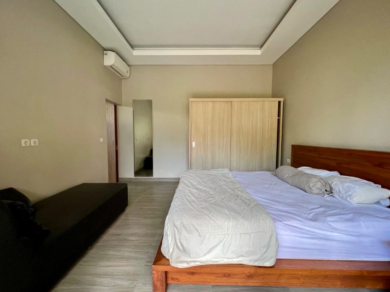 Villa amueblada de 2 dormitorios con terraza en la azotea y jardín en Pererenan, foto 5