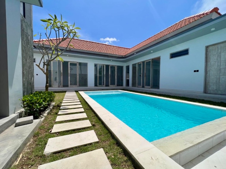 Villa nueva de 2 dormitorios con gran piscina privada en Umalas, foto 2