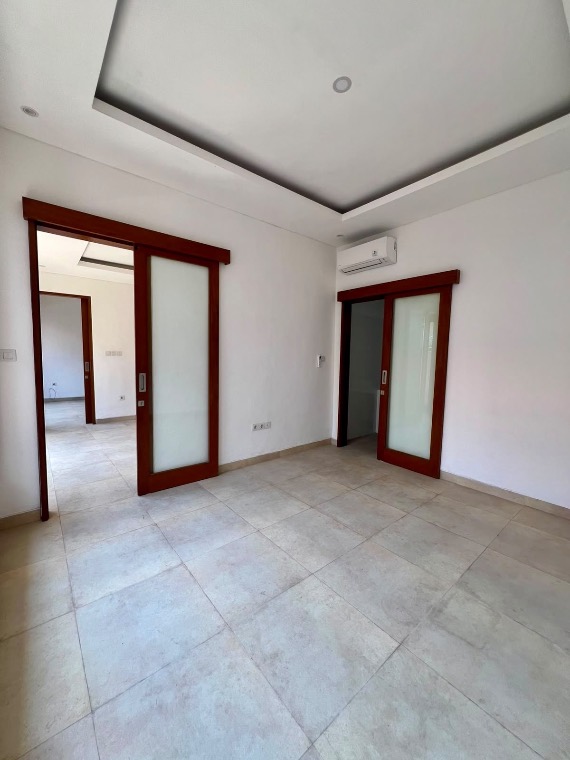 Vila 2 Kamar Tidur dengan Ruang Ekstra untuk Kantor/Kamar Anak di Umalas Utara (Bumbak), foto 5