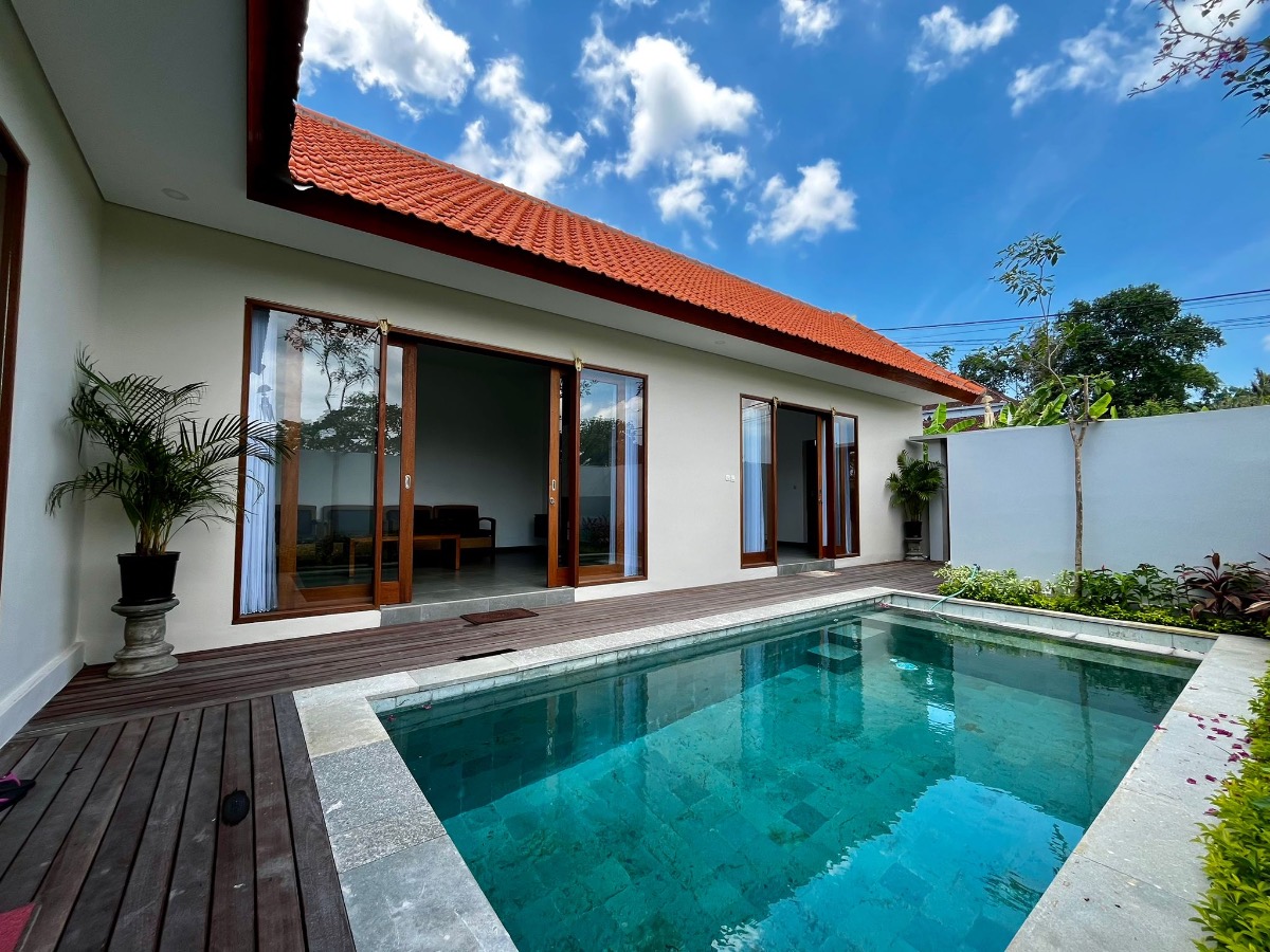 Furnished 2/3-Bedroom Villa with Office Space in Pererenan, photo 1