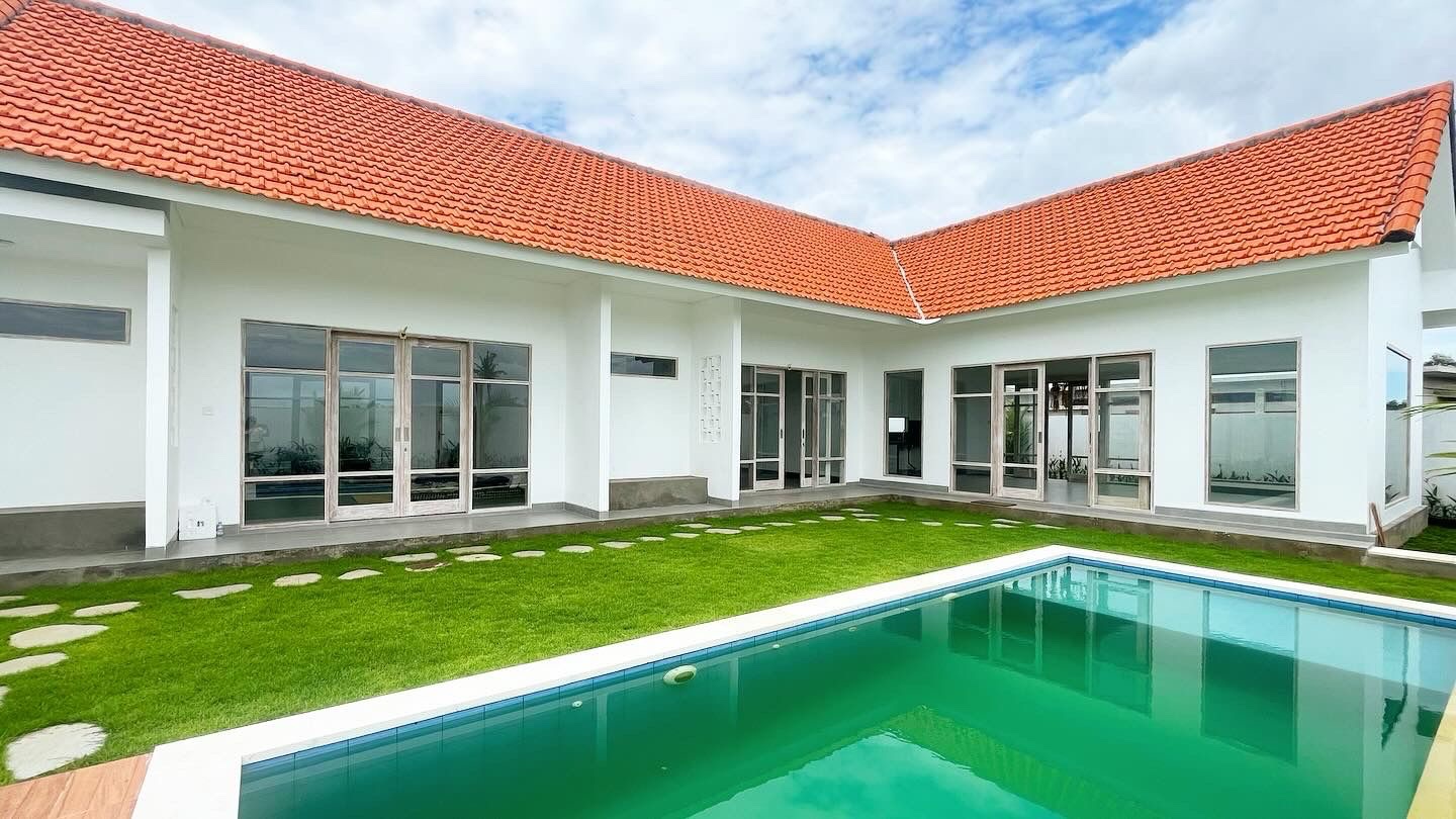 Villa nueva de 2 dormitorios en Berawa con gran jardín, Berawa (1)
