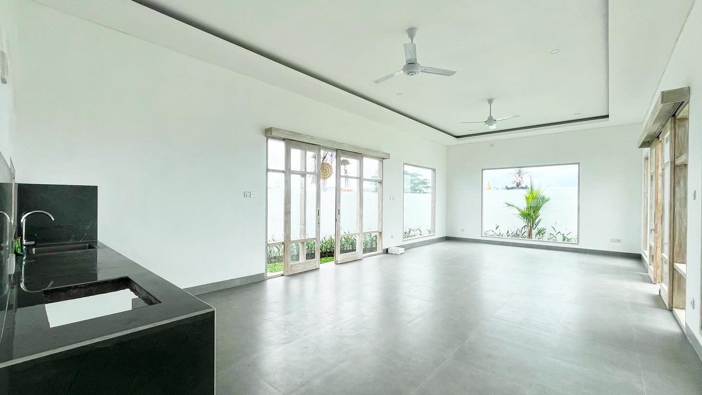 Villa nueva de 2 dormitorios en Berawa con gran jardín, Berawa (4)