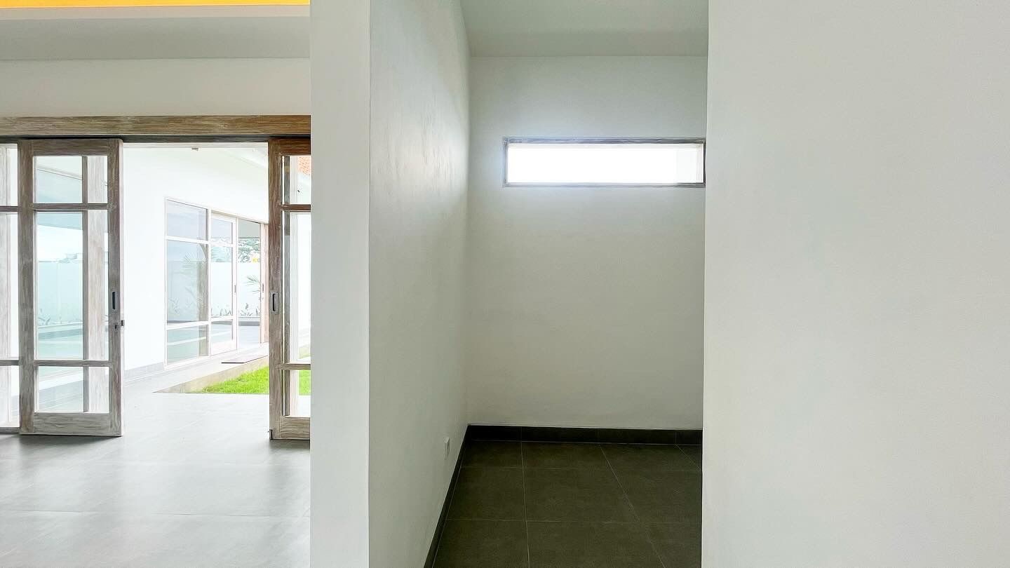 Villa nueva de 2 dormitorios en Berawa con gran jardín, Berawa (6)