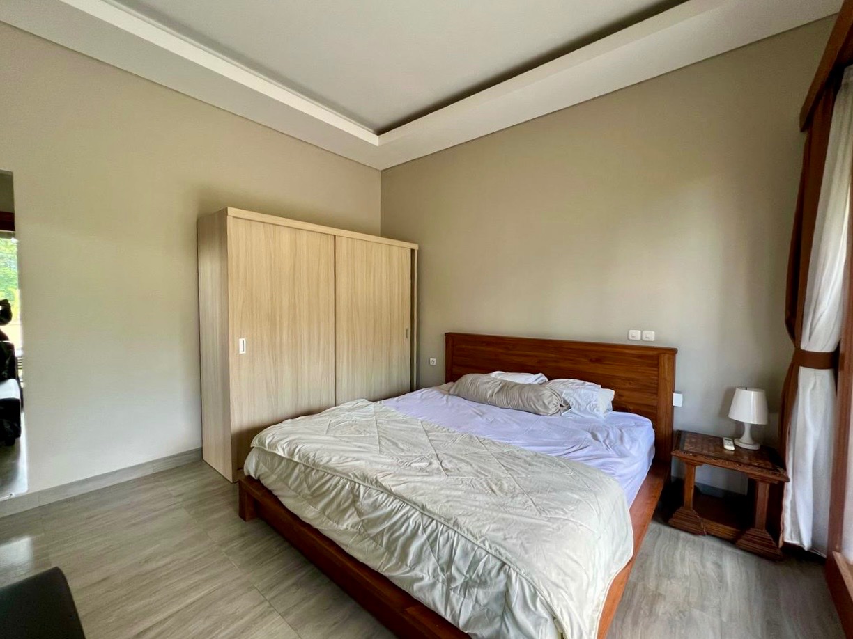 Furnished 2-Bedroom Villa with Rooftop Terrace and Garden in Pererenan, Tumbak Bayuh (6)