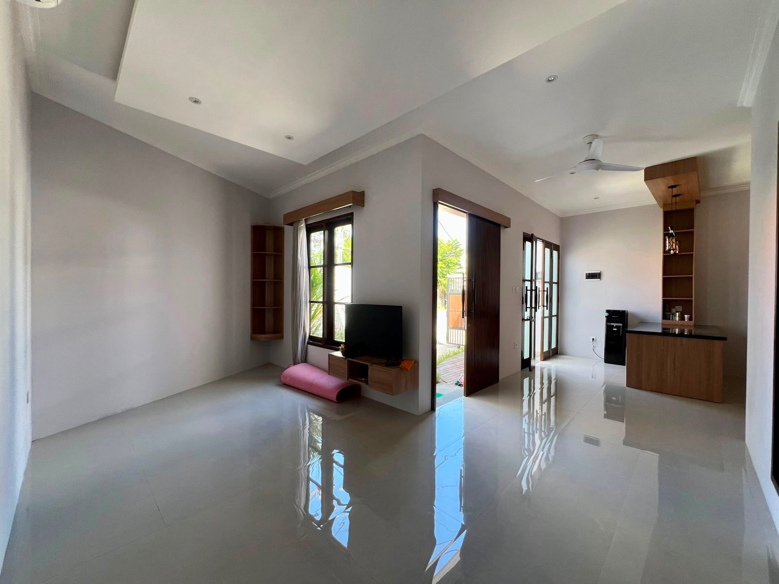Brand New 1-Bedroom House in Umalas, Walking Distance to CCS, Umalas (2)