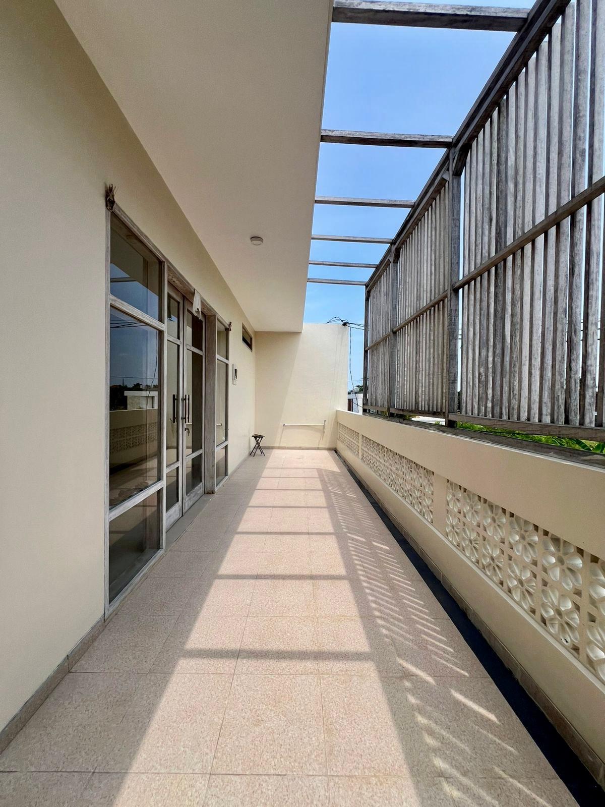 2-Bedroom Pool Villa with Rooftop Terrace in Umalas, Walking Distance to CCS, Umalas (8)