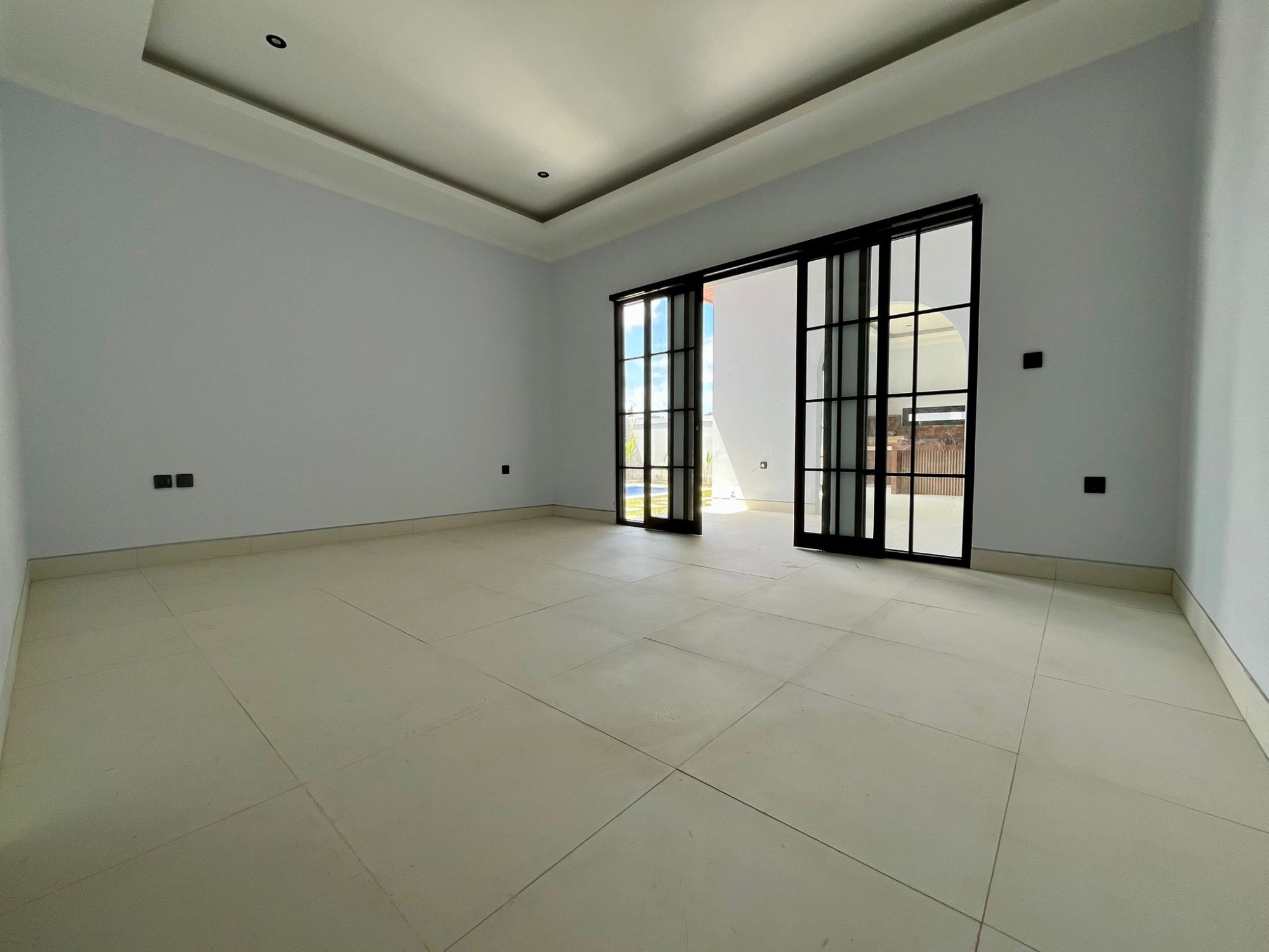Villa nueva con piscina y 2 dormitorios en el centro de Umalas (Bumbak), Umalas (6)