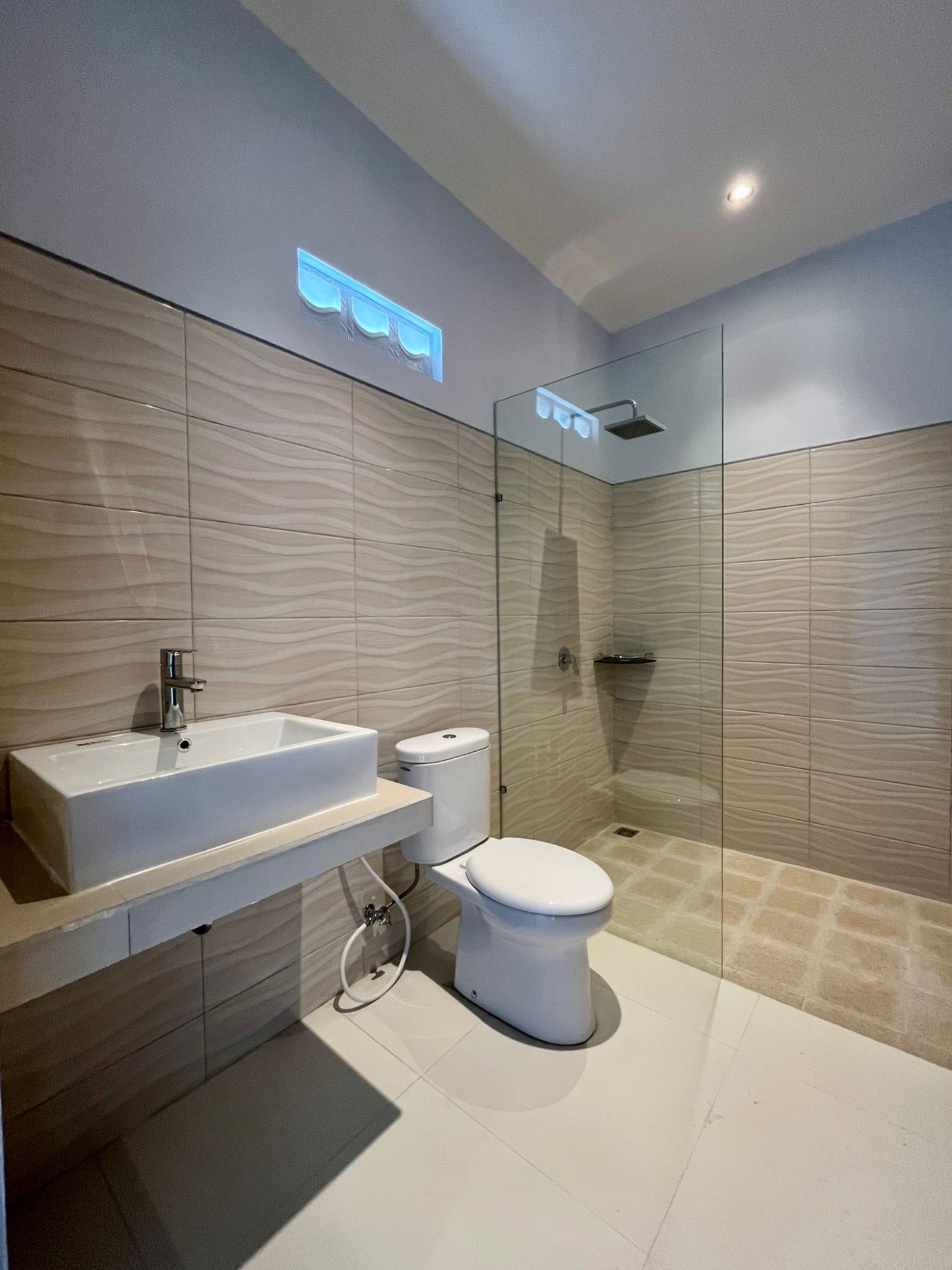 Villa nueva con piscina y 2 dormitorios en el centro de Umalas (Bumbak), Umalas (7)
