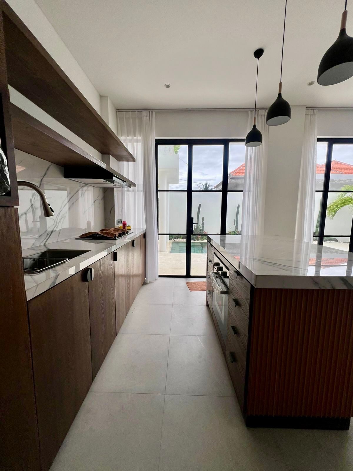 Villa nueva amueblada de 2 dormitorios con piscina en Umalas (Bumbak), cerca de 7AM Bakers, Umalas (7)
